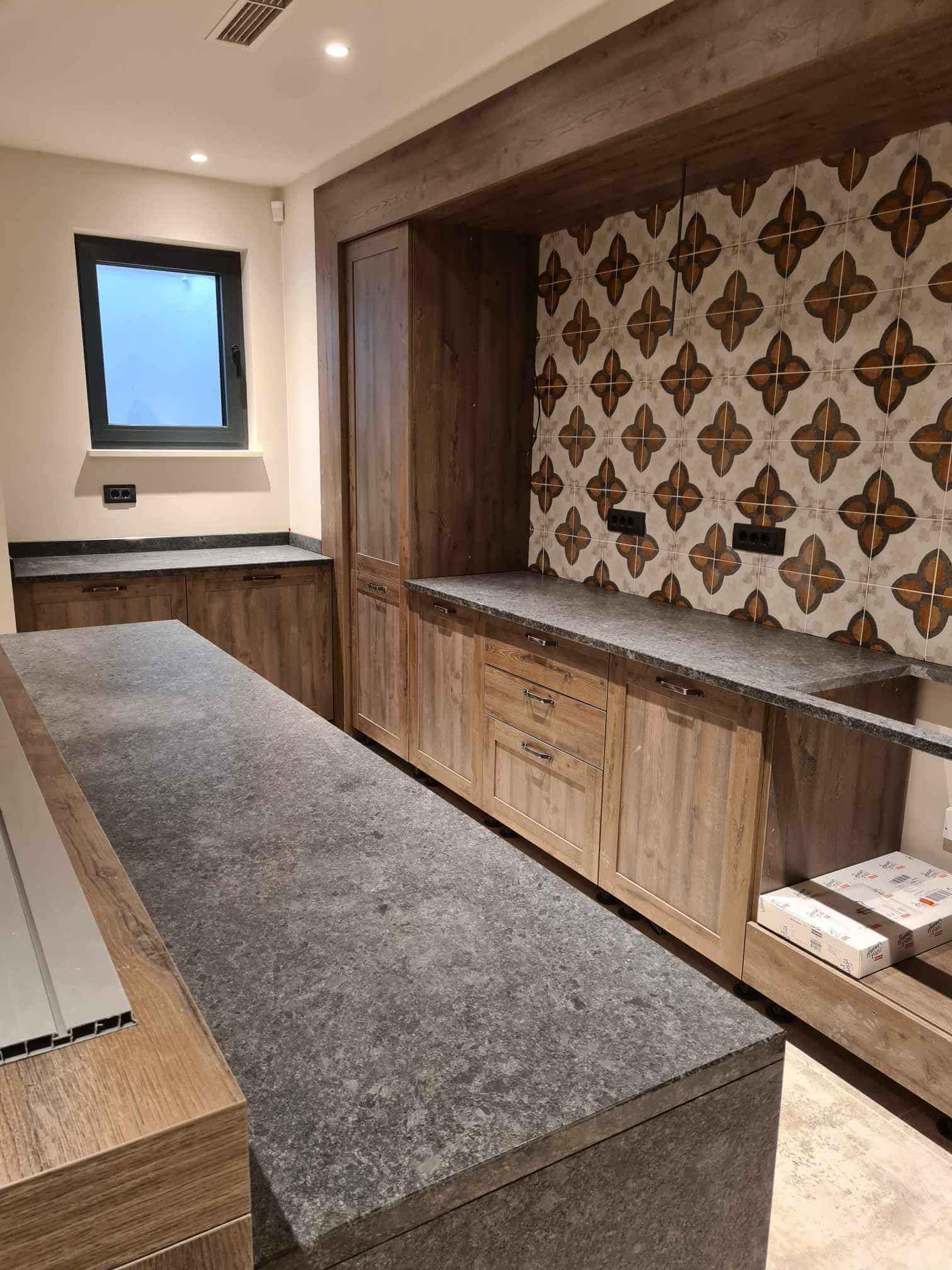 kitchen Still Gray, brushed