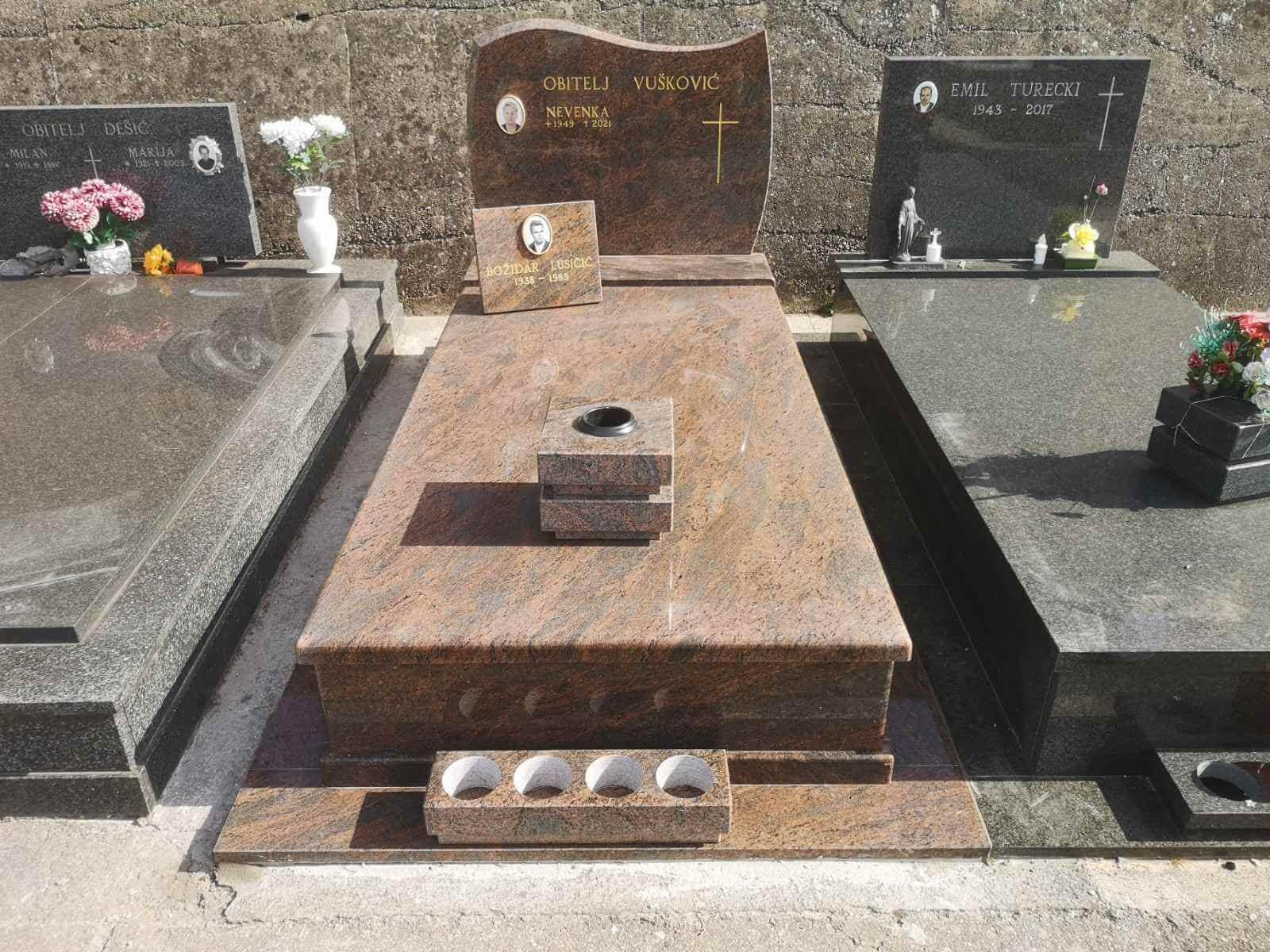 grave monument Multicolor, polished