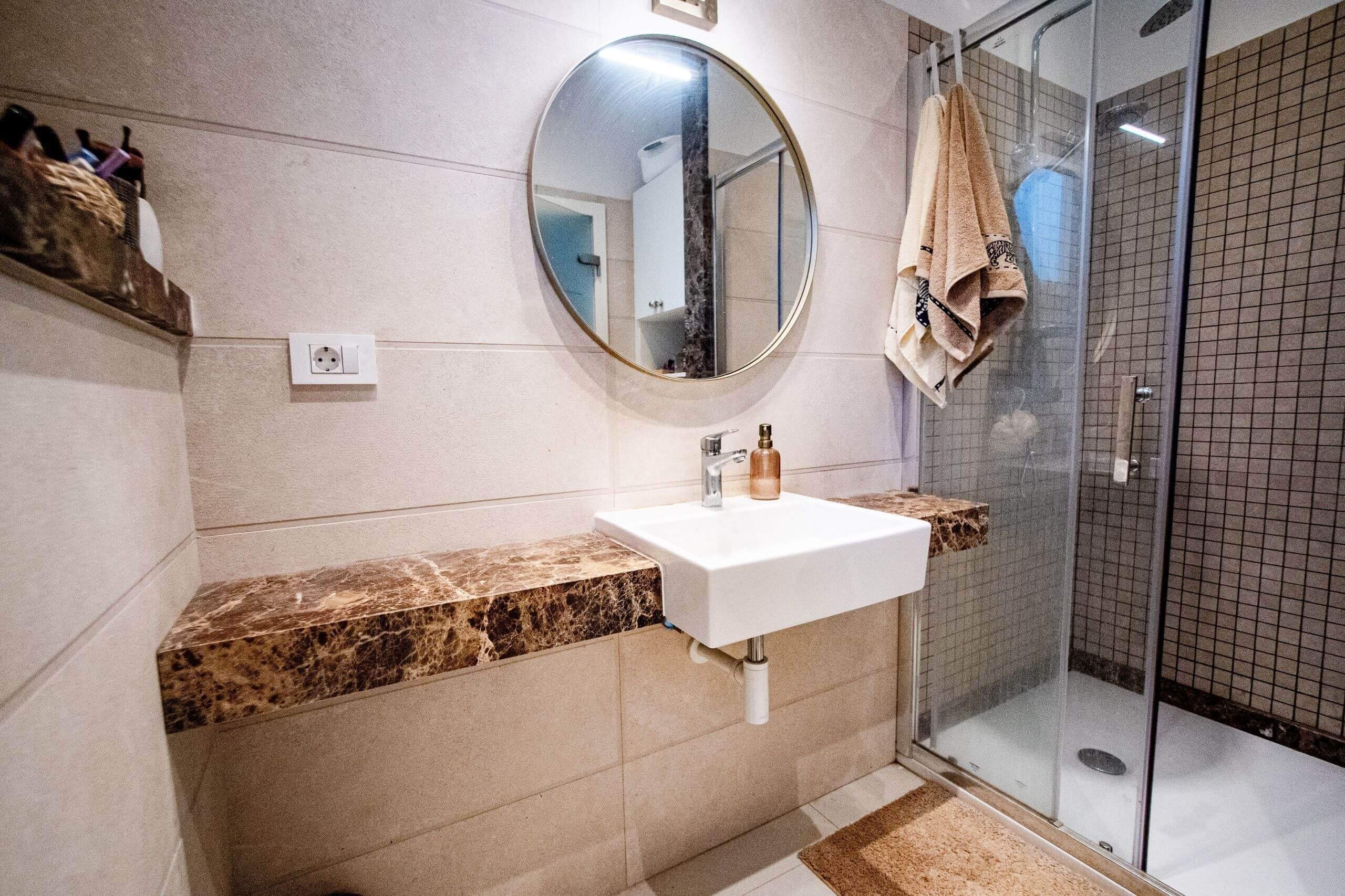 bathroom Emperador, polished