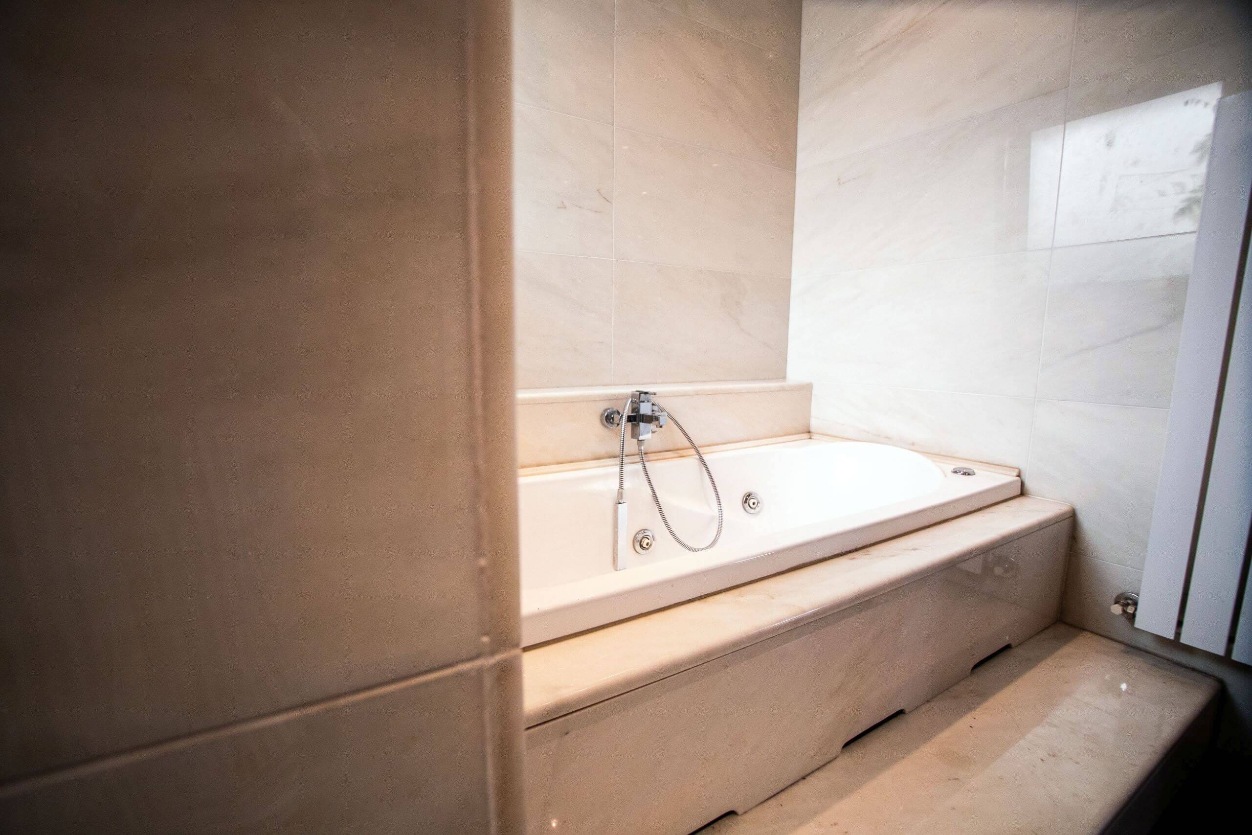 bathroom Rosa Portugallo, polished