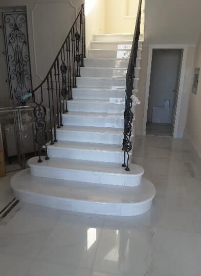staircase Bianco Covegliano, polished